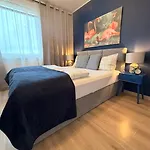 アパート Modern 2-room With Large Balcony & Private Parking グダニスク