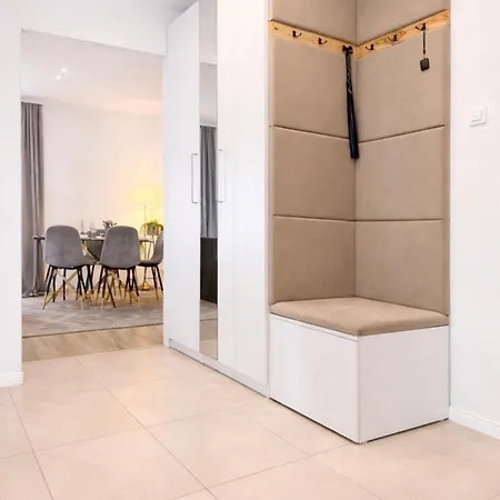 Modern 2-room With Large Balcony & Private Parking *