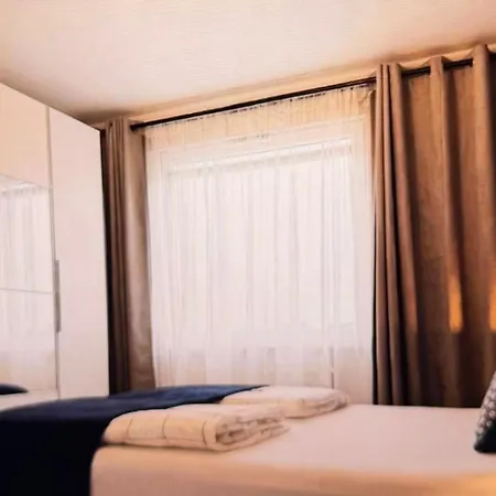 아파트 Modern 2-room With Large Balcony & Private Parking 그단스크