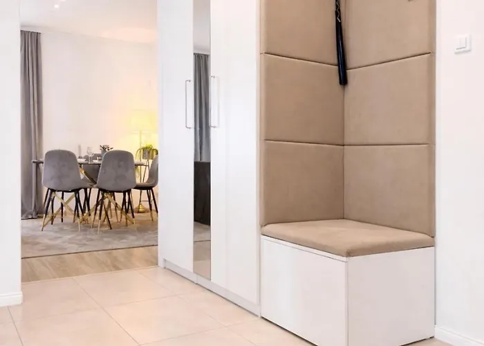 Modern 2-Room Apartment With Large Balcony & Private Parking *